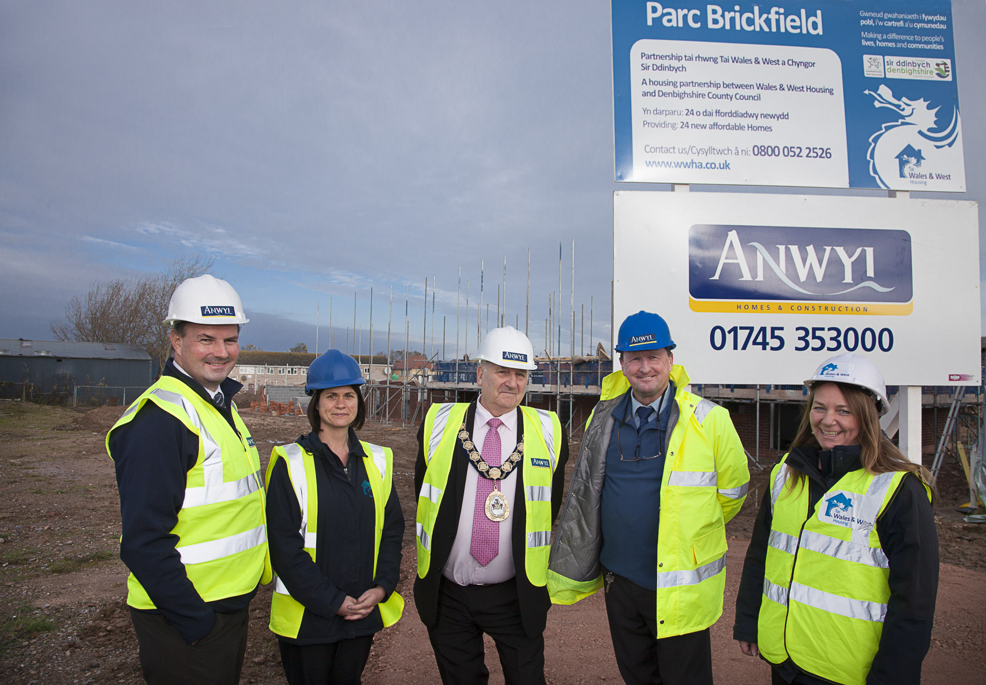 Wales and West Housing pictured at the Parc Brickfield site in Rhtl is Tom Anwyl, Managing Director of Anwyl Homes and Construction, Cath Marland Wales and West Housing officer, Cllr Brian Blakeley Chairman of Denbighshire County Council, Steve Langford Anwyl site Manager and Cate (CORRECT) Porter WWHA