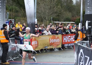  Alun Vaughan crossing the finishing line